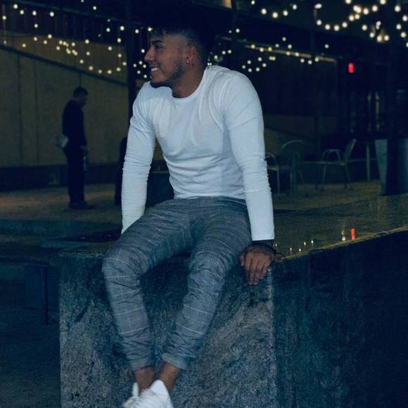 Meet your Posher, Josh - Picture 1 of 1